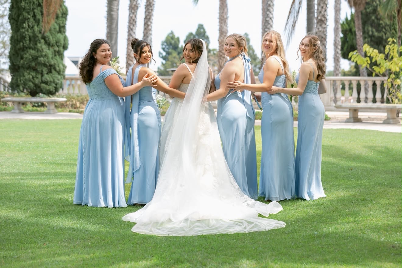 Bride and bridesmaids by Jazlyn